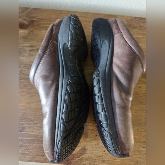 Merrell Womens Dark Brown Slip-On Loafers - Picture 2 of 7